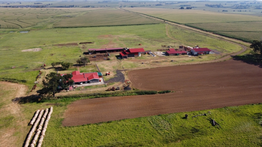 5 Bedroom Property for Sale in Bethlehem Rural Free State